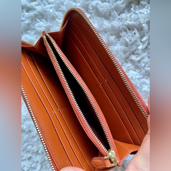 AUTHENTIC PRADA beautiful burnt orange zip around wallet - Picture 8 of 12